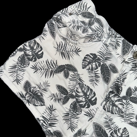 Zara Kid’s Jean Shorts - Picture 2 of 10